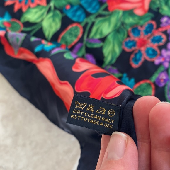 Lanvin Paris Silk Floral Scarf 🧣 - Picture 4 of 5